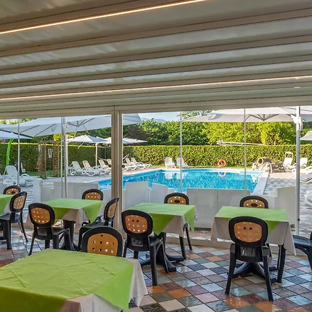 住宿加早餐酒店 科尔特德格里住宿加早餐旅馆 2*